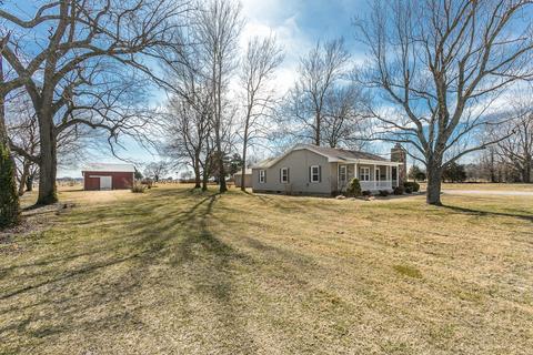 638 Maple St, Marshfield, MO 65706 photo 1