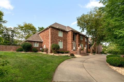 2033 E Norshire St, Springfield, MO 65804 photo 1
