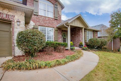 946 E Gaslight Dr, Springfield, MO 65810 photo 1
