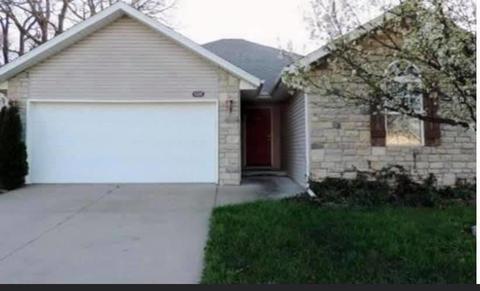 1514 S Lone Pine Ave, Springfield, MO 65804 photo 1