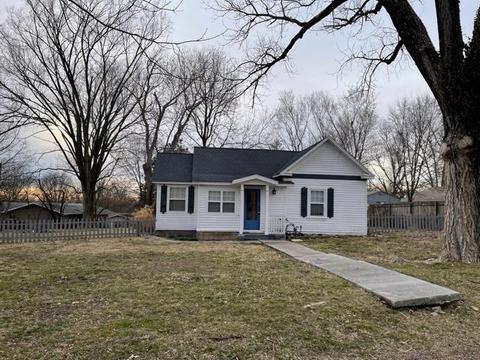 607 N 10th Ave, Ozark, MO 65721 photo 1