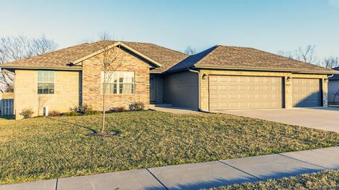 1810 S Thomas Dr, Ozark, MO 65721 photo 1