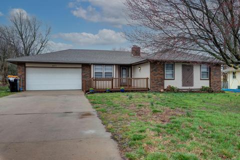 3671 S Blackburn Ct, Springfield, MO 65807 photo 1