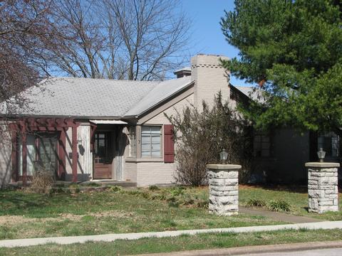 1117 E University St, Springfield, MO 65807 photo 1