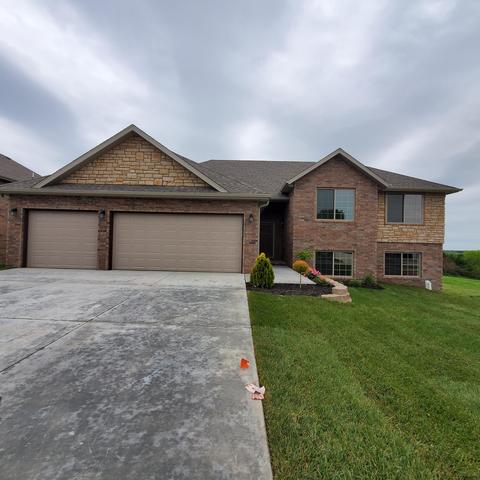 1226 W Gaslight Dr, Springfield, MO 65810 photo 1