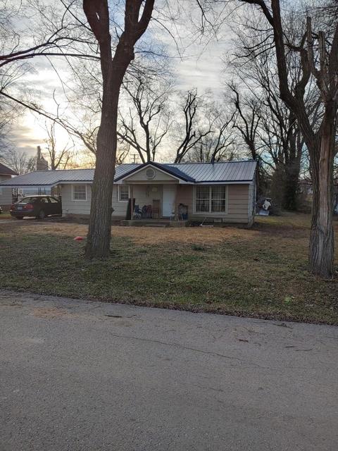 505 S Spruce St, Buffalo, MO 65622 photo 1