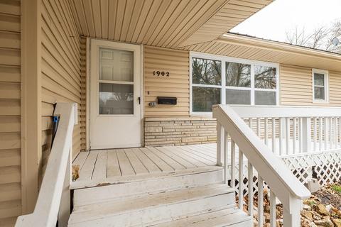 1902 S Weaver Ave, Springfield, MO 65807 photo 1