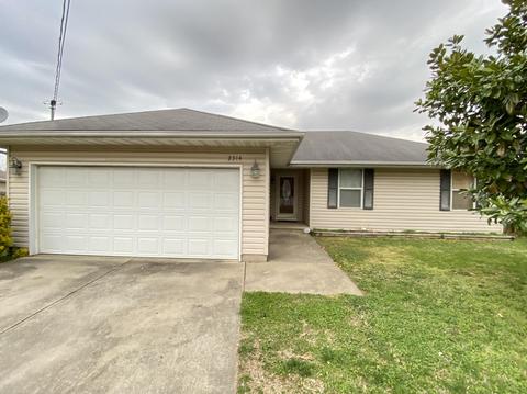 2314 N Grace Ave, Springfield, MO 65803 photo 1