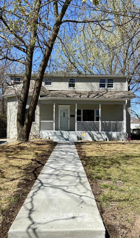 2013 N Broadway Ave, Springfield, MO 65803 photo 1