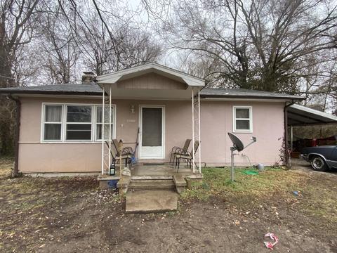 2460 N Benton Ave, Springfield, MO 65803 photo 1