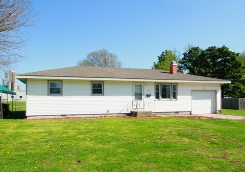 223 E 2nd St, Marshfield, MO 65706 photo 1