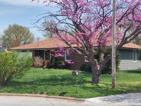 3240 N Greenview Pl, Springfield, MO 65803 photo 1