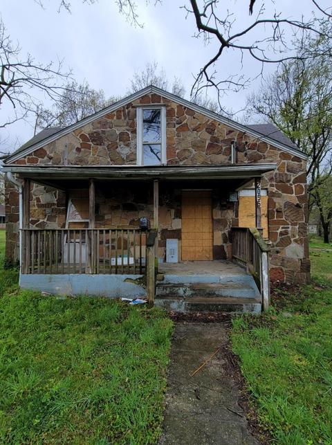 2055 N Newton Ave, Springfield, MO 65803 photo 1