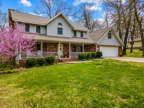 910 E Crestwood Dr, Monett, MO 65708 photo 1