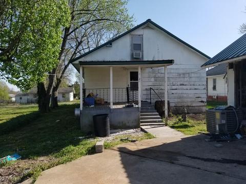122 E Russell St, Goodman, MO 64843 photo 1