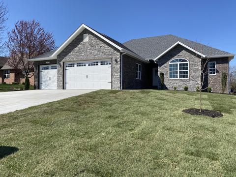 3433 W Sayer Dr, Springfield, MO 65803 photo 1