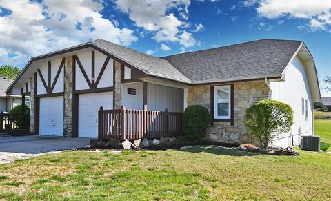 335 Buckingham Dr, Branson, MO 65616 photo 1