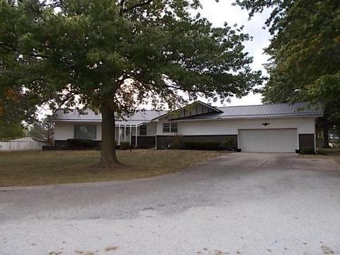 1600 E Sycamore St, Monett, MO 65708 photo 1