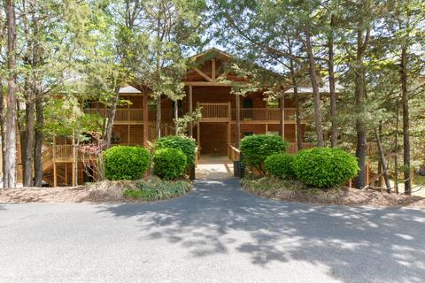 160 Village Trl #2, Branson, MO 65616 photo 1