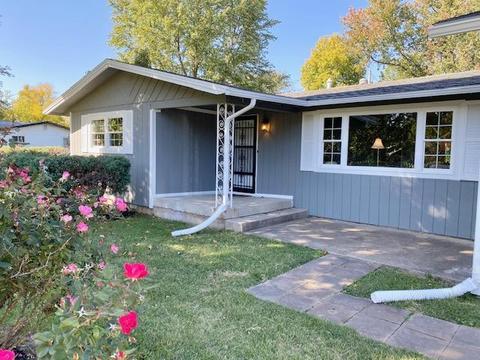 2669 E Blaine St, Springfield, MO 65803 photo 1