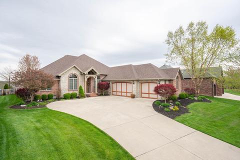 3326 W Springview St, Springfield, MO 65810 photo 1