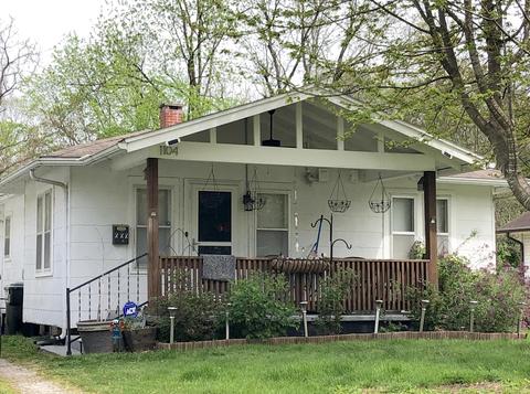1104 S Crutcher Ave, Springfield, MO 65804 photo 1