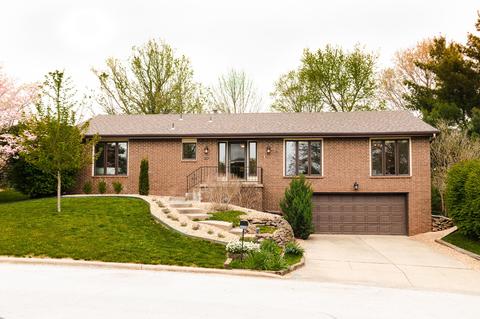 2151 E Rosebrier Pl, Springfield, MO 65804 photo 1