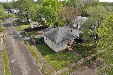 827 W Brower St, Springfield, MO 65802 photo 1