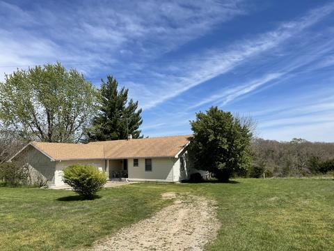 1393 Deerhaven Ln, Marshfield, MO 65706 photo 1