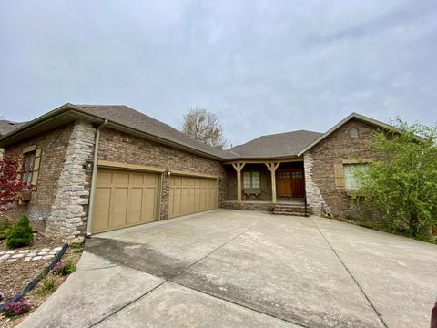 2941 W Cantebury St, Springfield, MO 65810 photo 1