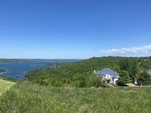255 Eagle Crest Dr, Hollister, MO 65672 photo 1