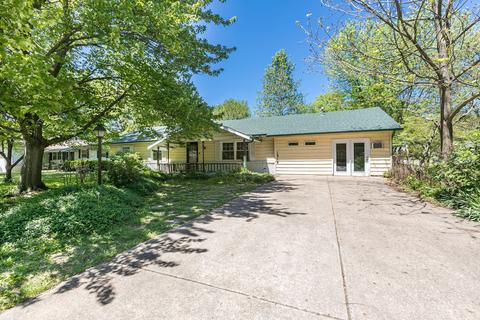1319 E Downing St, Springfield, MO 65804 photo 1