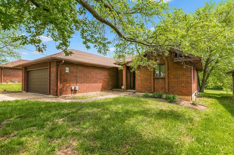 1444 E Mcclernon St, Springfield, MO 65803 photo 1