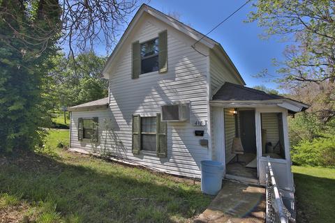 418 Spruce St, Thayer, MO 65791 photo 1