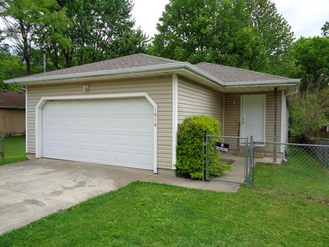 1910 N Golden Ave, Springfield, MO 65802 photo 1