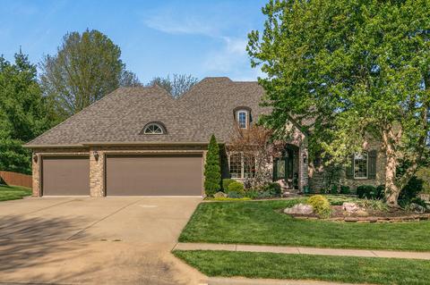 3039 W Cedarbluff Dr, Springfield, MO 65810 photo 1
