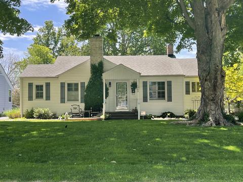 1262 E Portland St, Springfield, MO 65804 photo 1