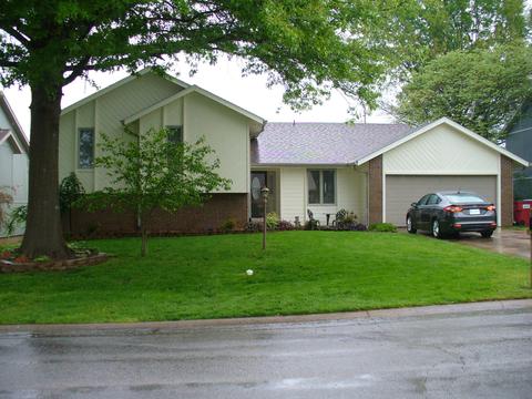 1317 E Knobhill St, Springfield, MO 65804 photo 1
