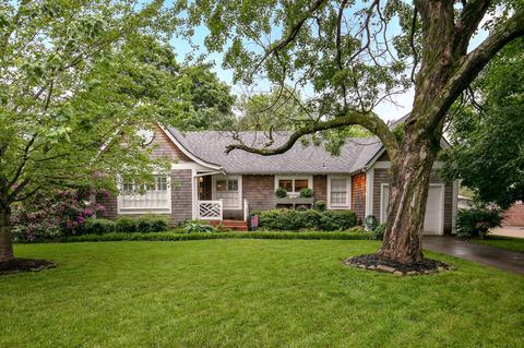 1054 E Portland St, Springfield, MO 65807 photo 1