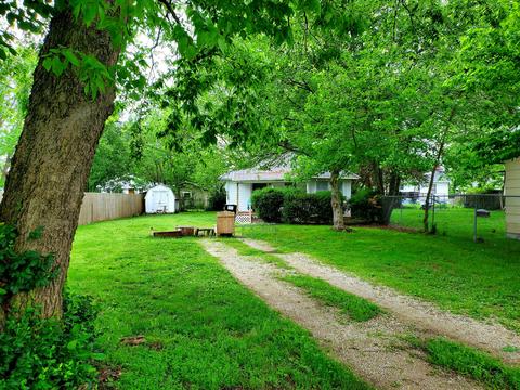 1055 S Ferguson Ave, Springfield, MO 65807 photo 1