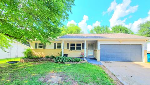 2317 E Livingston St, Springfield, MO 65803 photo 1