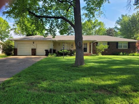2223 E Latoka St, Springfield, MO 65804 photo 1