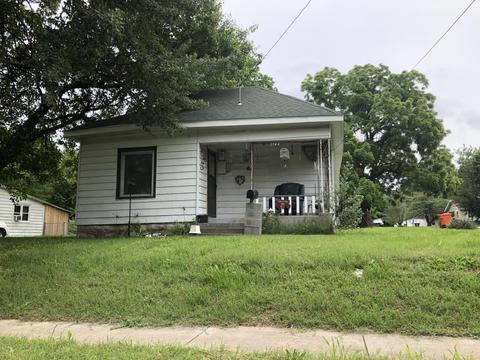 2144 N Kellett Ave, Springfield, MO 65803 photo 1
