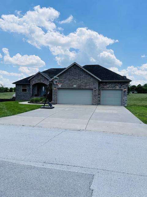 2628 E Keystone Dr, Republic, MO 65738 photo 1