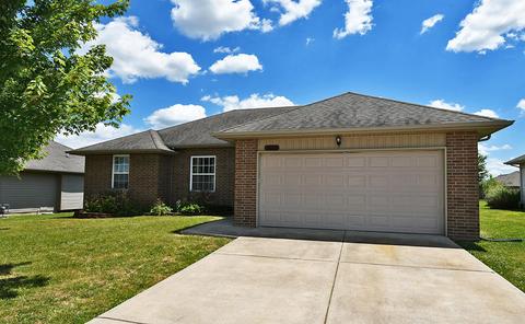 1916 Overland Dr, Ozark, MO 65721 photo 1