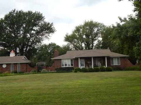 949 E Division Ln, Sheldon, MO 64784 photo 1