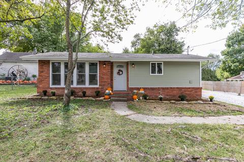 102 W South St, Nixa, MO 65714 photo 1