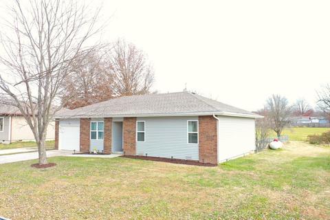 768 S Olive St, Marshfield, MO 65706 photo 1