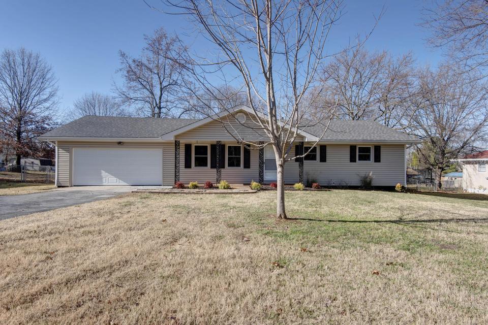 705 Main St, Willard, MO 65781 33 Photos MLS 60207502 Movoto