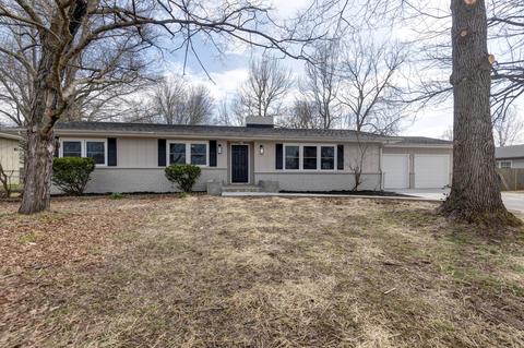 2344 E Washita St, Springfield, MO 65804 photo 1